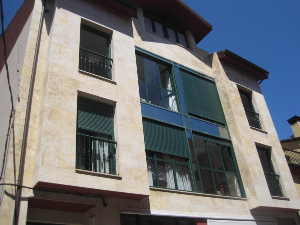 Apartamento Arriondas Extérieur photo